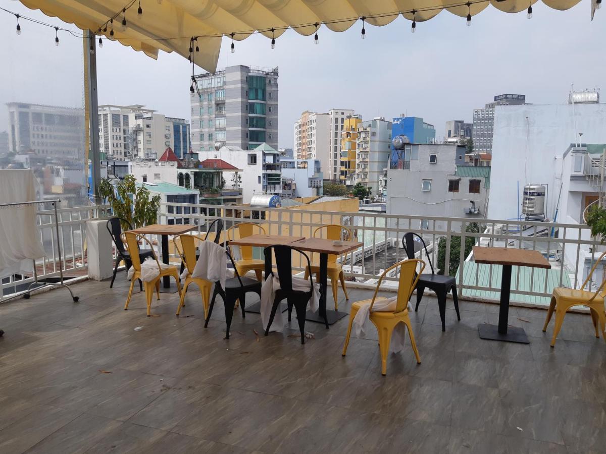 Yelo Hostel & Cafe 호치민 외부 사진