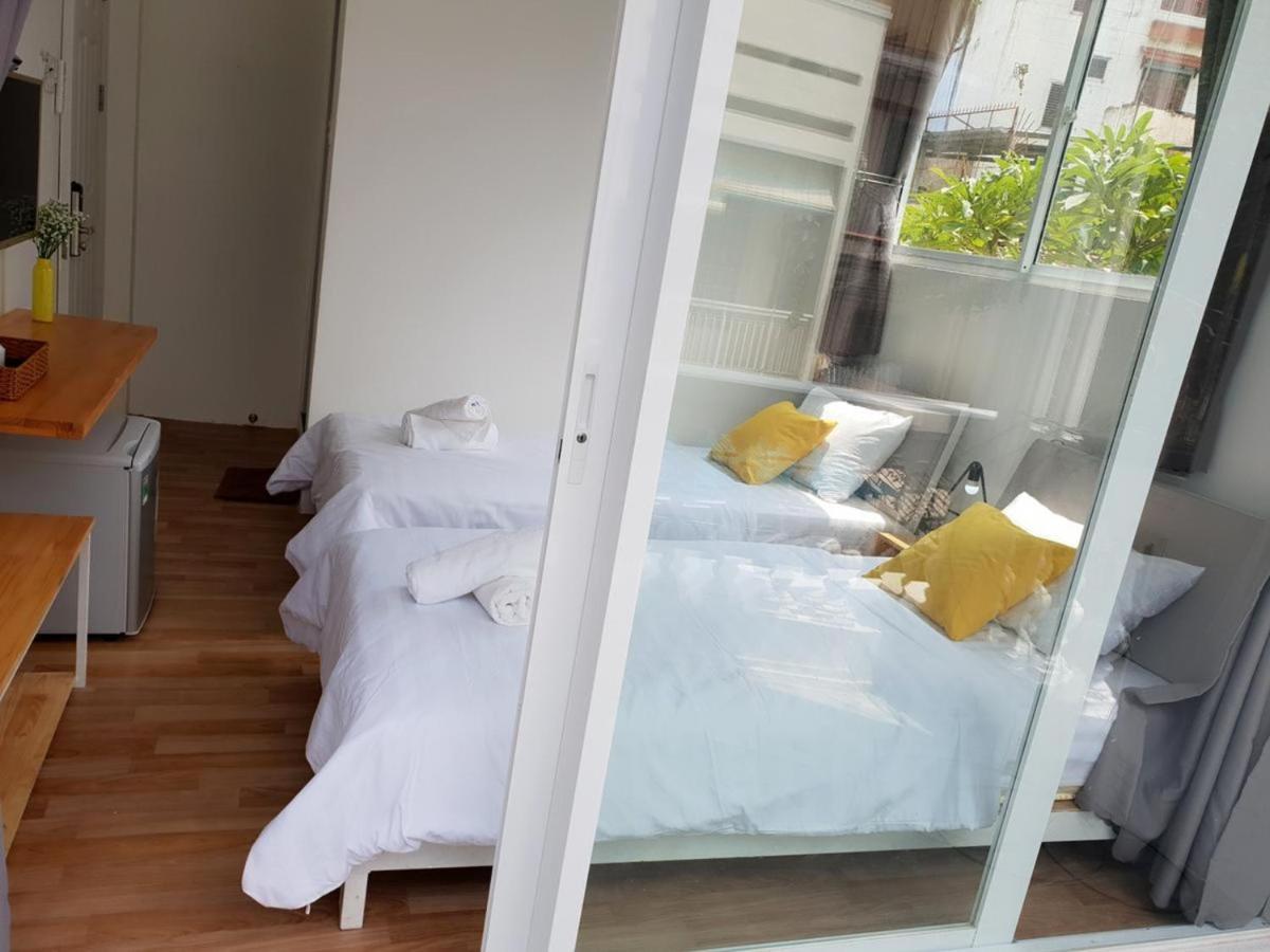 Yelo Hostel & Cafe 호치민 외부 사진